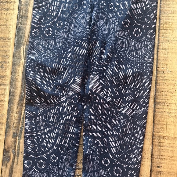 Niyama Sol Sofia Lace Leggings - Picture 7 of 15